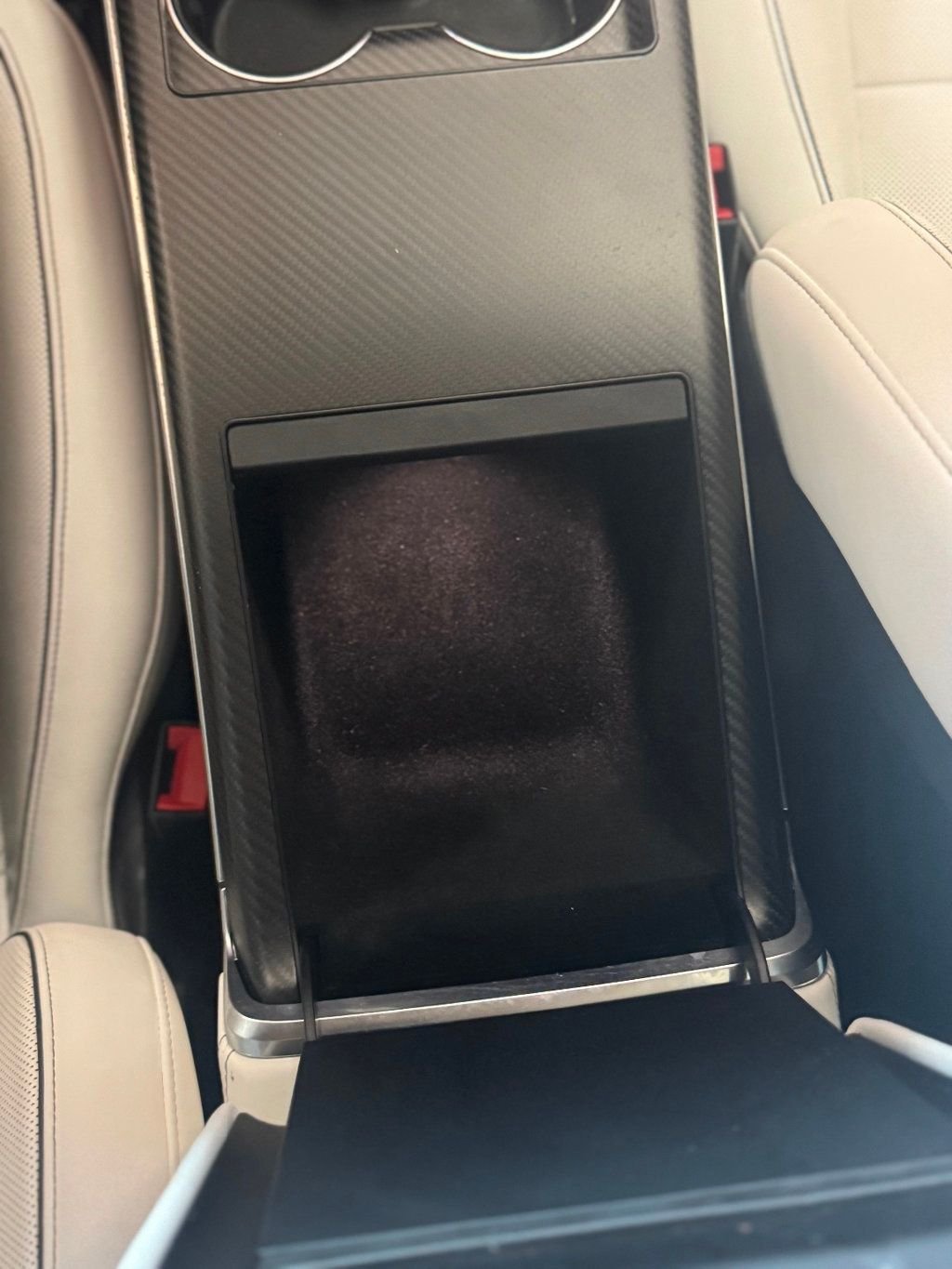 2022 Tesla Model S Plaid AWD photo 23