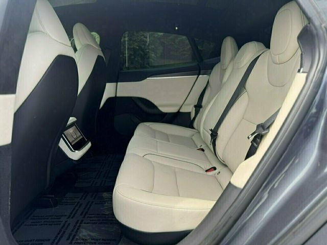 2022 Tesla Model S Plaid AWD - 23063661 - 15