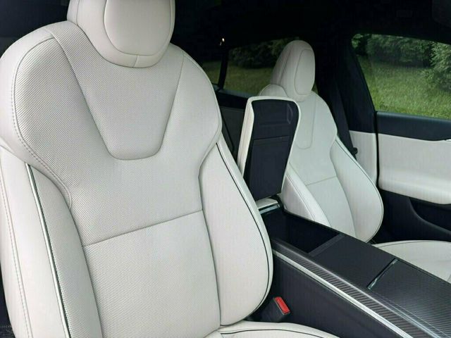 2022 Tesla Model S Plaid AWD - 23063661 - 21