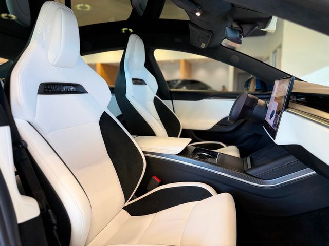 2022 Tesla Model S Plaid AWD - 22956186 - 25