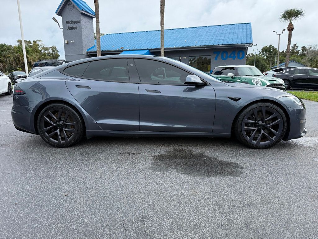 2022 Tesla Model S Plaid AWD photo 4