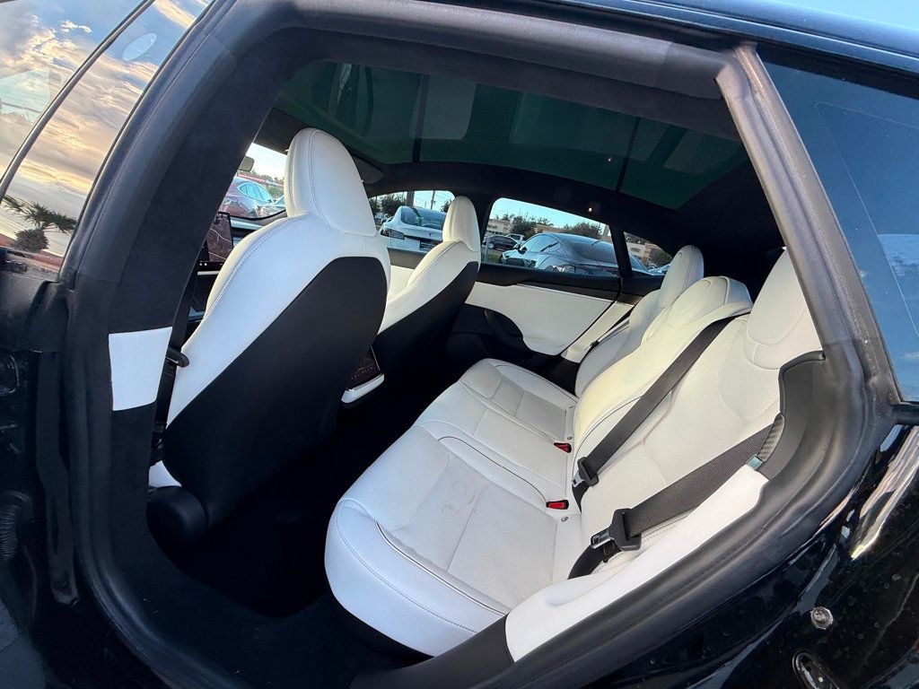 2022 Tesla Model S Plaid AWD - 22934933 - 9