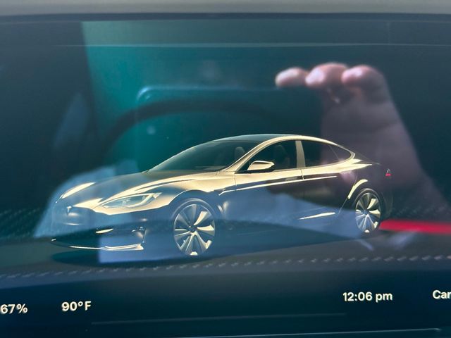 2022 Tesla Model S Plaid AWD - 22993127 - 13