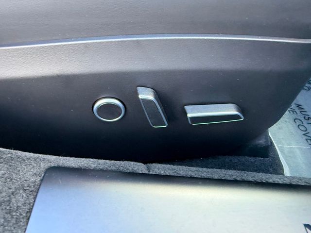 2022 Tesla Model S Plaid AWD - 22993127 - 35