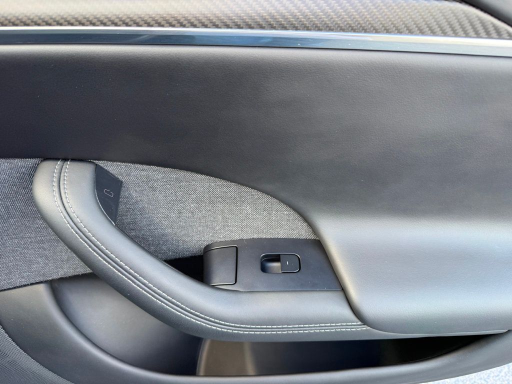 2022 Tesla Model S Plaid AWD - 22993127 - 36