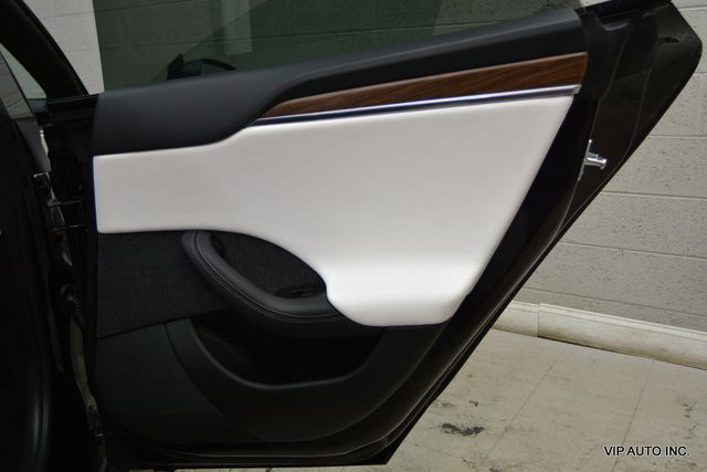 2022 Tesla Model S Plaid AWD - 23034789 - 17