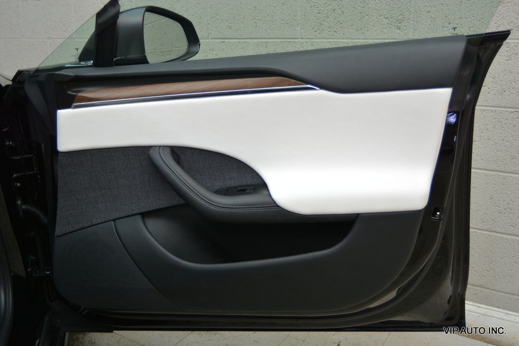 2022 Tesla Model S Plaid AWD - 23034789 - 7