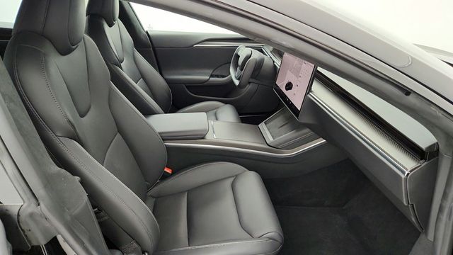 2022 Tesla Model S Plaid AWD - 22945605 - 27