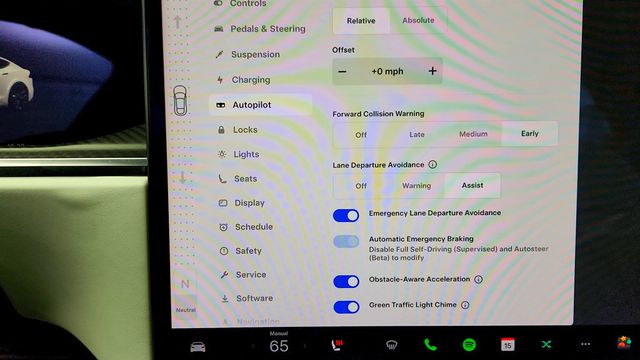 2022 Tesla Model S Plaid AWD - 22972369 - 21