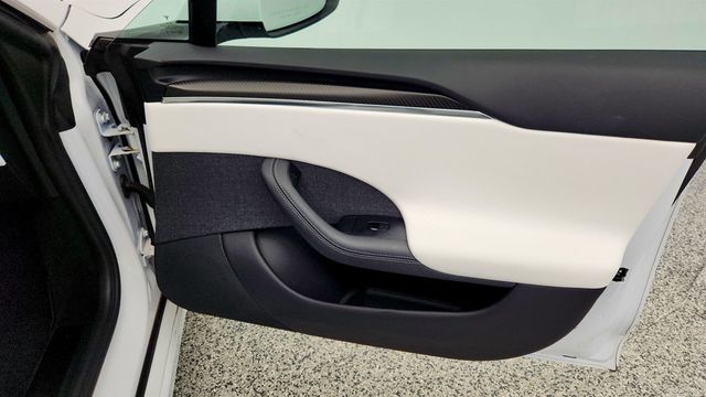 2022 Tesla Model S Plaid AWD - 22972369 - 31