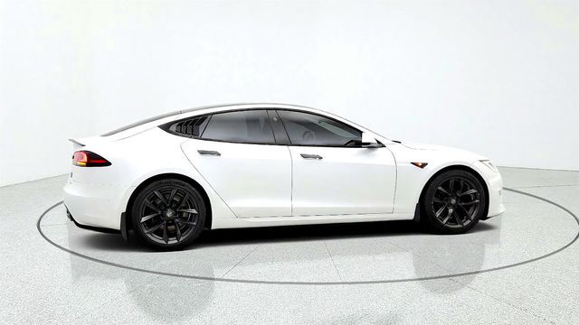 2022 Tesla Model S Plaid AWD - 23079600 - 3