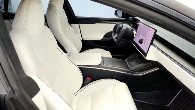 2022 Tesla Model S Plaid AWD - 23083377 - 24