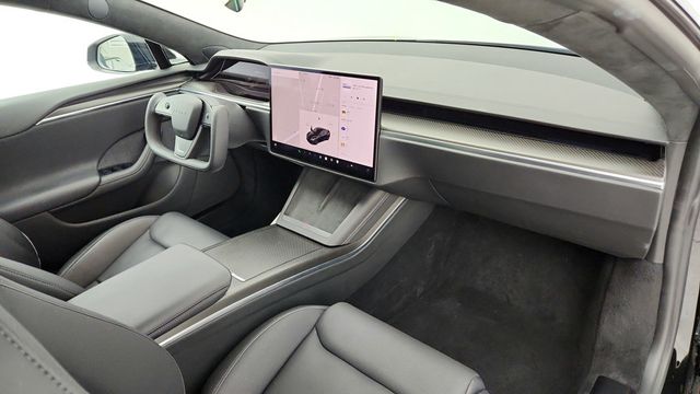 2022 Tesla Model S Plaid AWD with 21'' Arachnid Wheels - 22945605 - 28