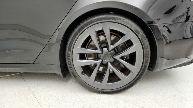2022 Tesla Model S Plaid AWD with 21'' Arachnid Wheels - 22945605 - 8