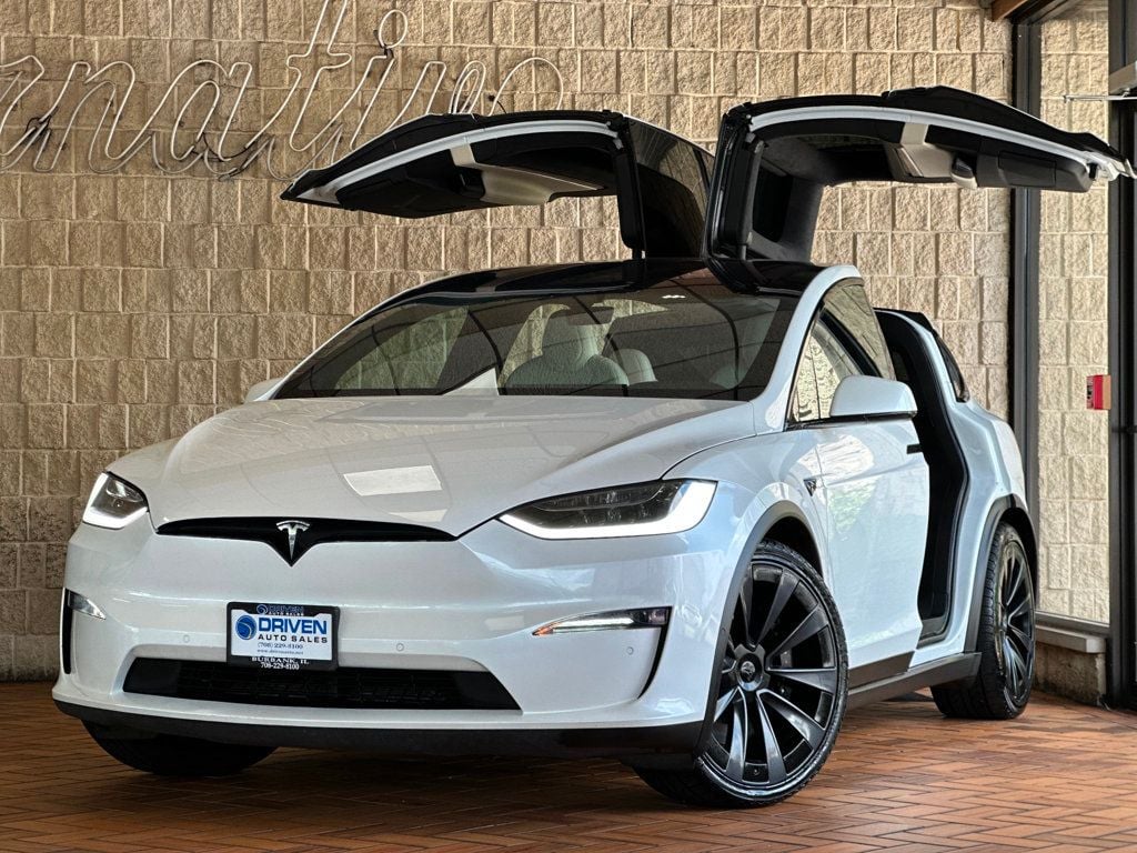 2022 Tesla Model X photo 2