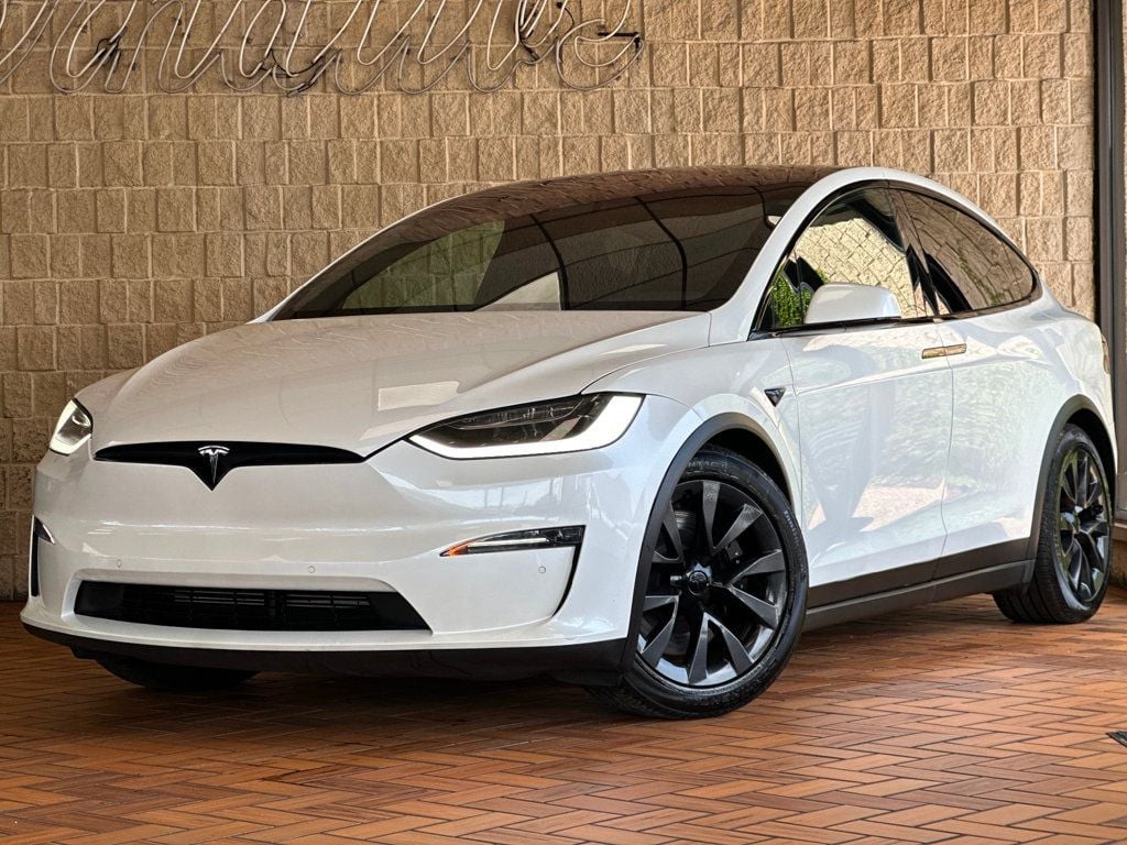 2022 Tesla Model X photo 2