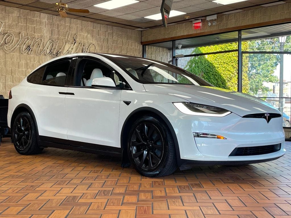 2022 Tesla Model X photo 11
