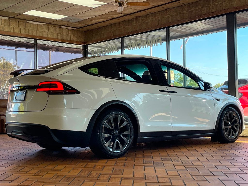 2022 Tesla Model X photo 14