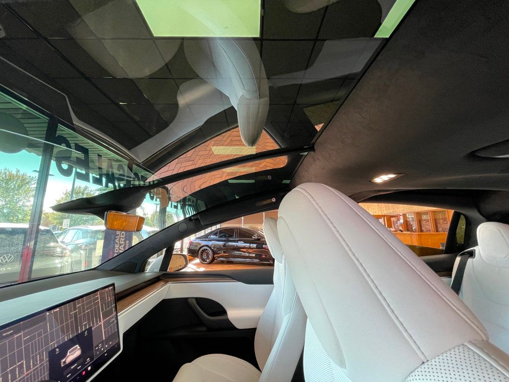 2022 Tesla Model X photo 22