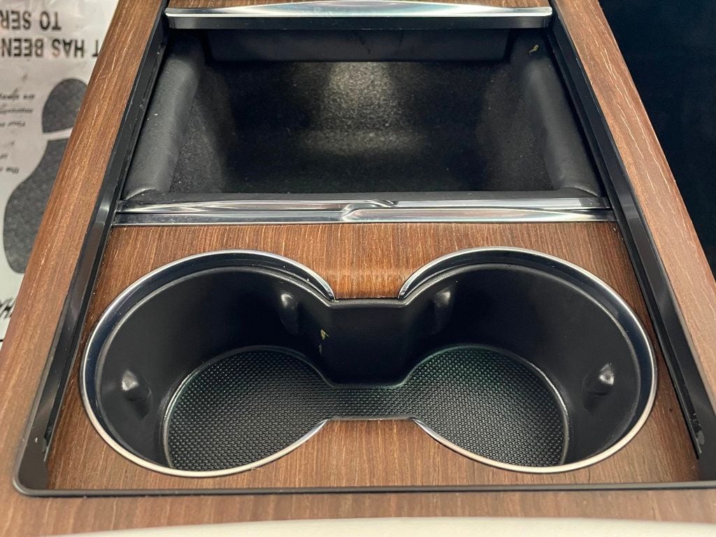 2022 Tesla Model X photo 40