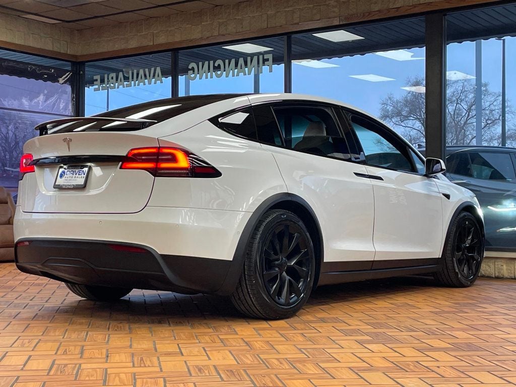 2022 Tesla Model X AWD - 22968185 - 9