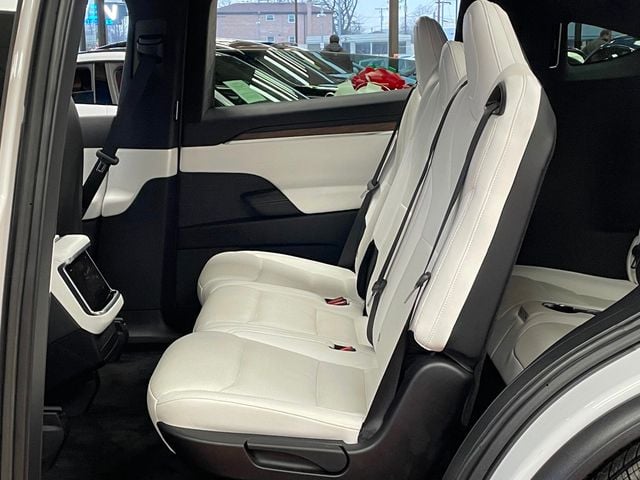 2022 Tesla Model X AWD - 22968185 - 16