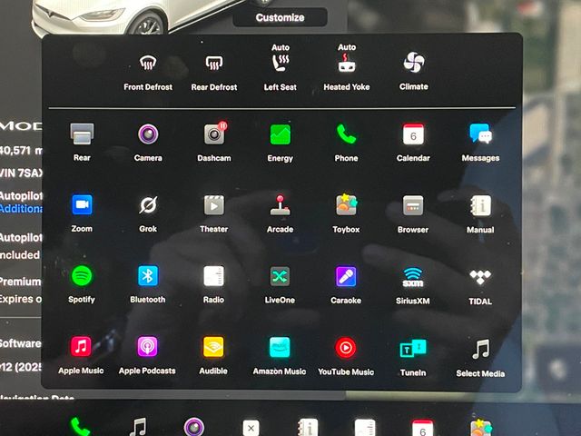 2022 Tesla Model X AWD - 22968185 - 37