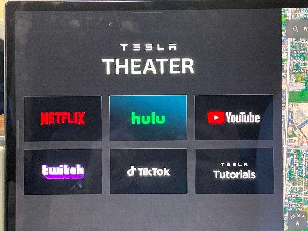 2022 Tesla Model X AWD - 22968185 - 38