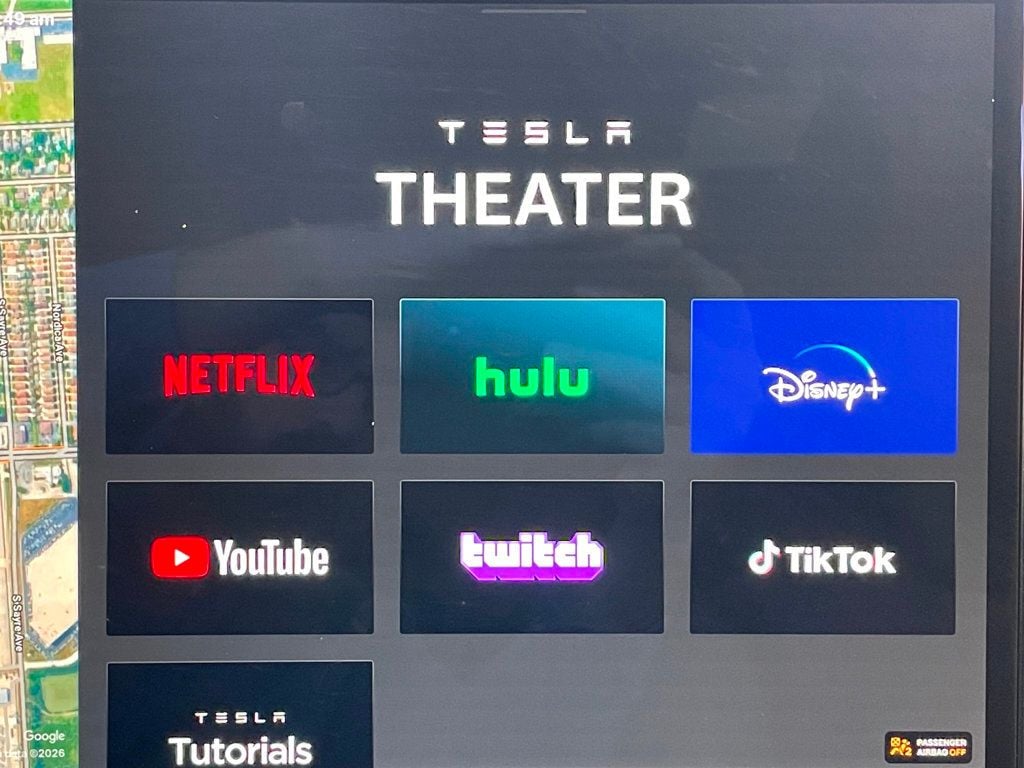 2022 Tesla Model X AWD - 22969361 - 40