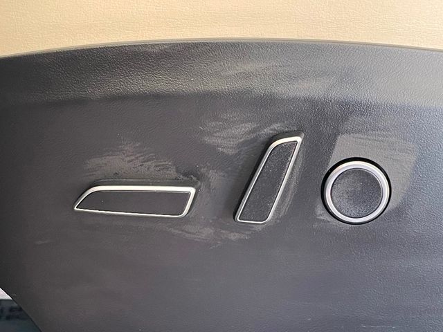 2022 Tesla Model X AWD - 23000716 - 13