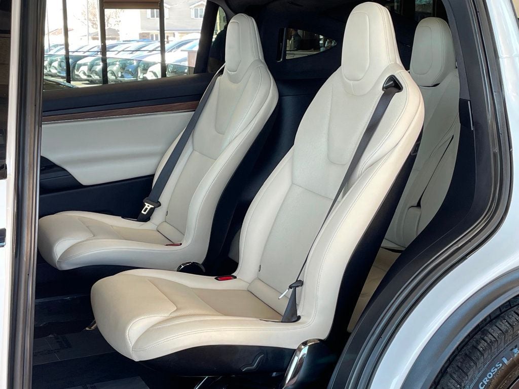 2022 Tesla Model X AWD - 23000716 - 17