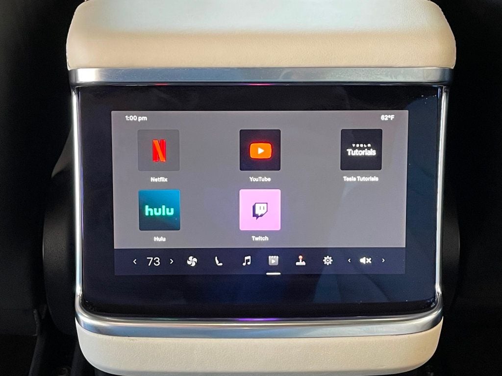 2022 Tesla Model X AWD - 23000716 - 22