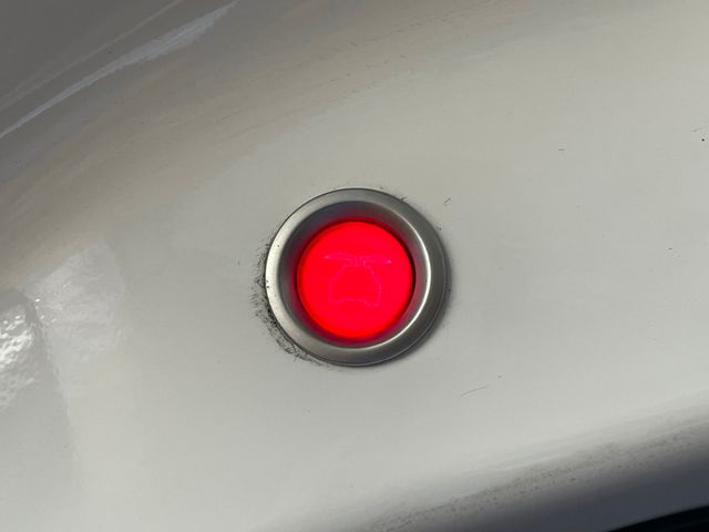 2022 Tesla Model X AWD - 23000716 - 29