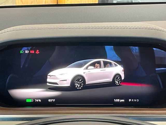 2022 Tesla Model X AWD - 23000716 - 38