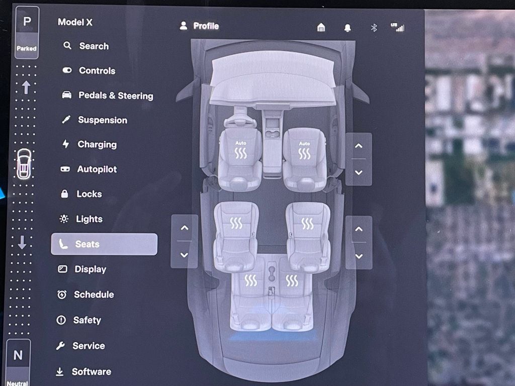2022 Tesla Model X AWD - 23000716 - 46
