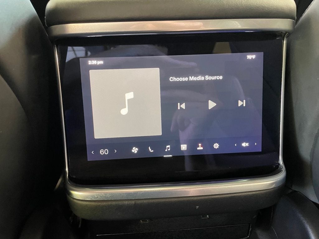 2022 Tesla Model X AWD - 23062350 - 21