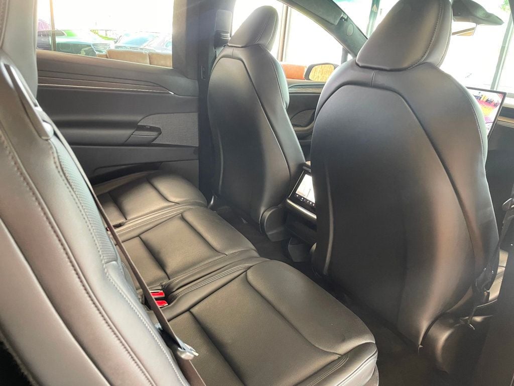 2022 Tesla Model X AWD - 23062350 - 29