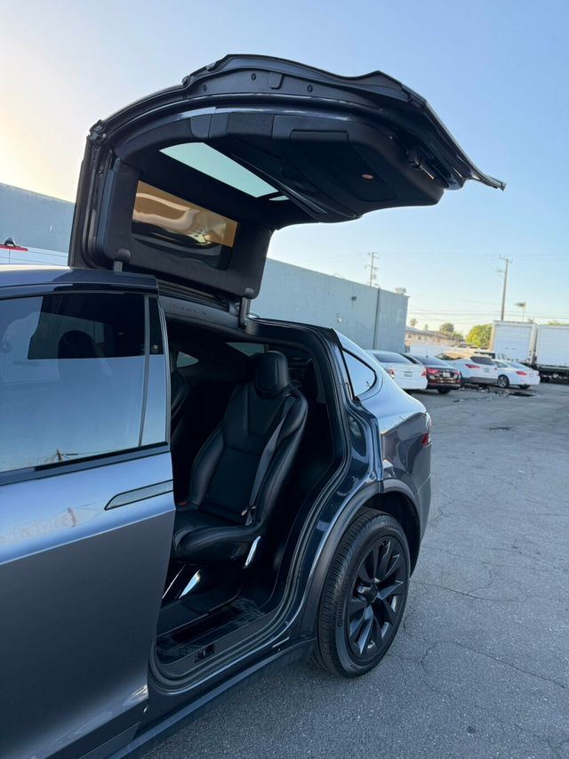 2022 Tesla Model X AWD - 23050740 - 20