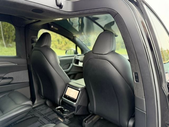 2022 Tesla Model X AWD - 22991673 - 19