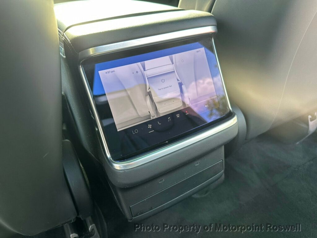 2022 Tesla Model X photo 13