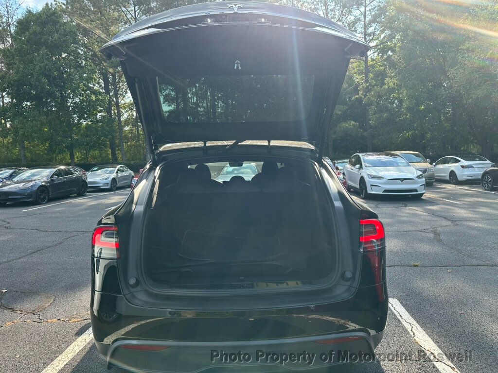 2022 Tesla Model X photo 15