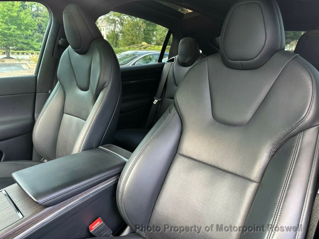 2022 Tesla Model X photo 8