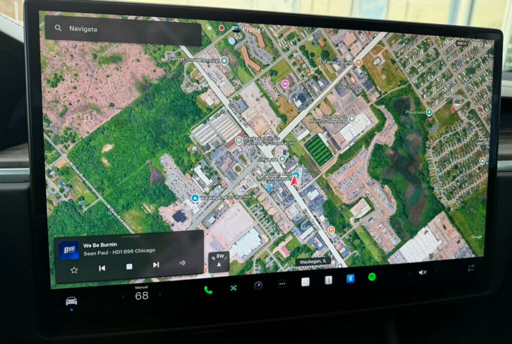 2022 Tesla Model X AWD - 22962311 - 18