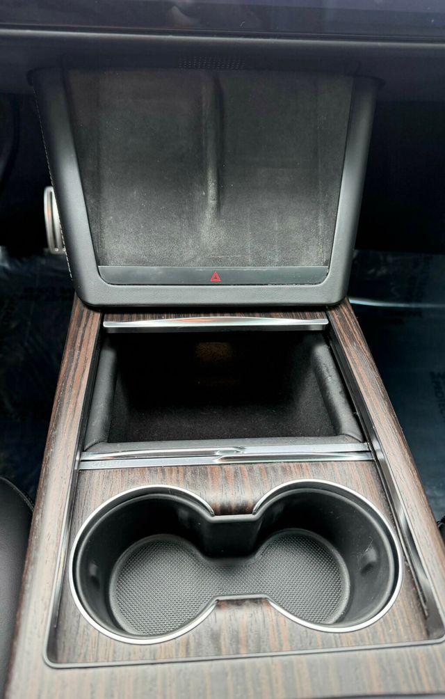 2022 Tesla Model X AWD - 22962311 - 29