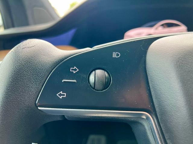 2022 Tesla Model X AWD - 23072801 - 16
