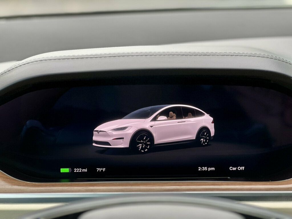 2022 Tesla Model X AWD - 23072801 - 18