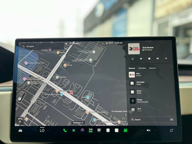 2022 Tesla Model X AWD - 23072801 - 19