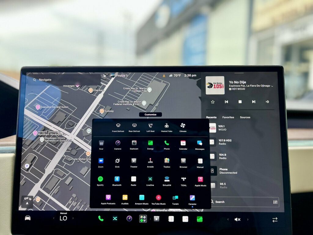 2022 Tesla Model X AWD - 23072801 - 22