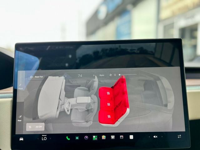 2022 Tesla Model X AWD - 23072801 - 26