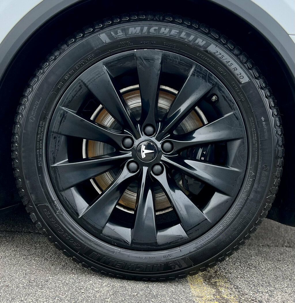 2022 Tesla Model X AWD - 23072801 - 27